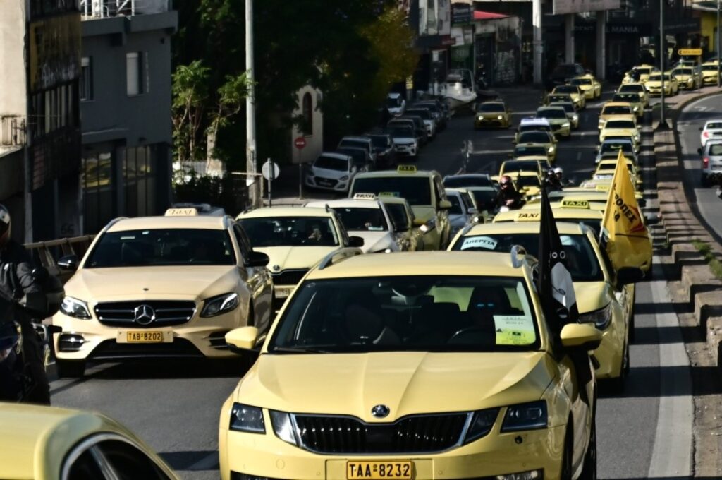 Συνεχίζεται η απεργία των ταξί – Νέα συγκέντρωση με συμμετοχή οδηγών από όλη τη χώρα